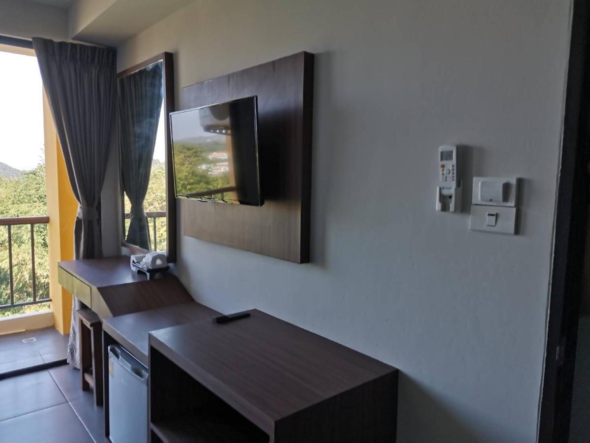 Yamin Seaview Hotel Phuket Exterior foto
